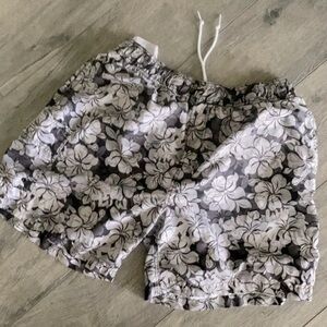 Islander swim men’s Hawaiian swim shorts extra large